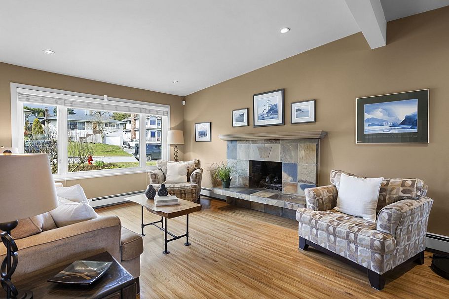 831 Whitchurch Street North Vancouver, BC - 3