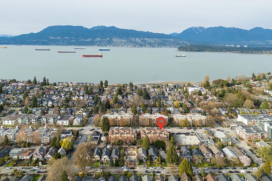 3018 W 4th Avenue Vancouver, BC - 23