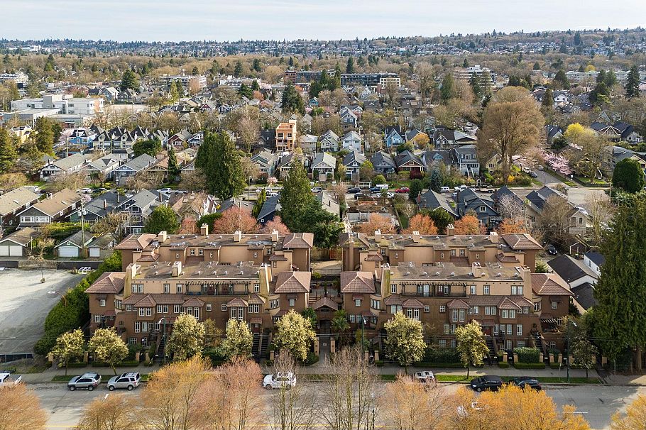 3018 W 4th Avenue Vancouver, BC - 26