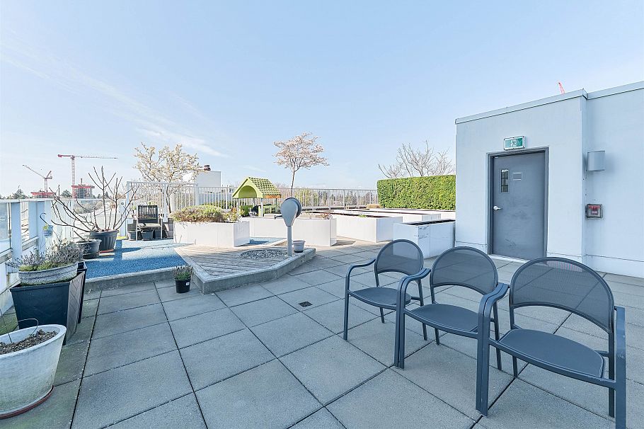 202 655 W 41st Avenue Vancouver, BC - 13