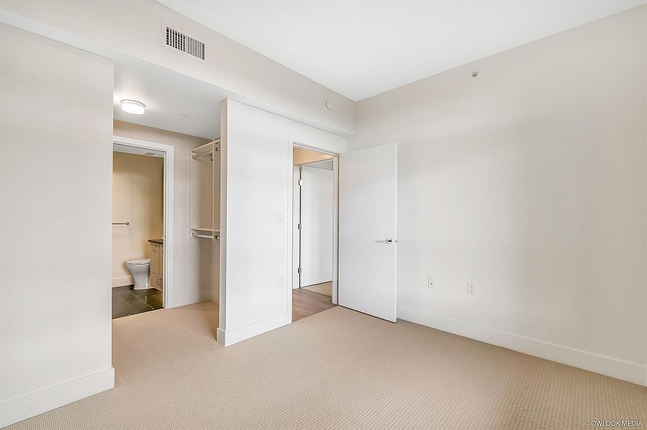 3559 E Kent Avenue North Vancouver, BC - 8