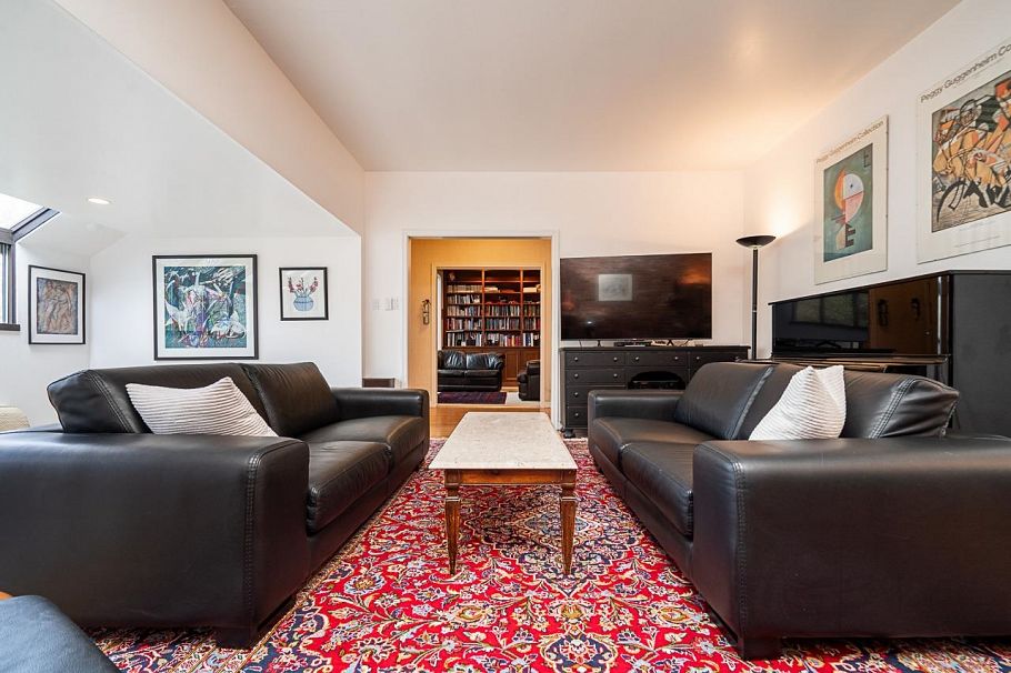 4338 W 2nd Avenue Vancouver, BC - 5