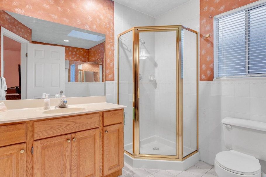 3288 E 5th Avenue Vancouver, BC - 23