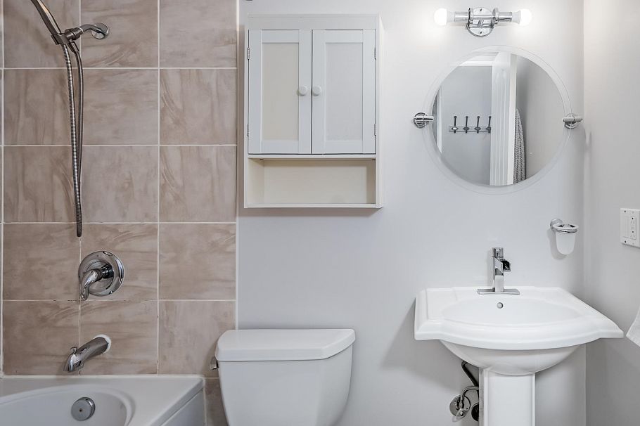 305 975 W 13th Avenue Vancouver, BC - 12