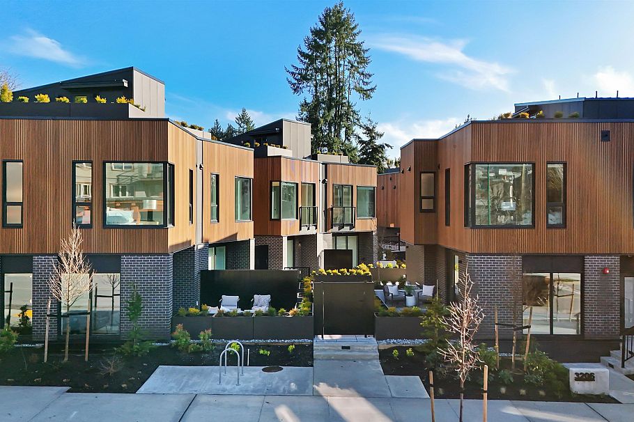 3218 Highland Boulevard North Vancouver, BC - 32