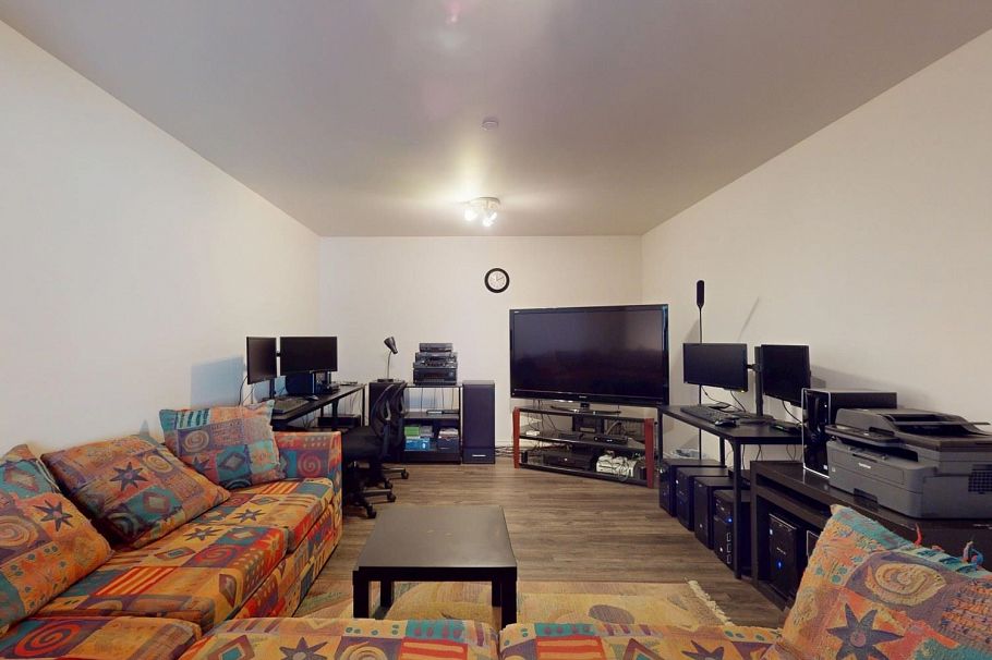 1926 W 62nd Avenue Vancouver, BC - 30