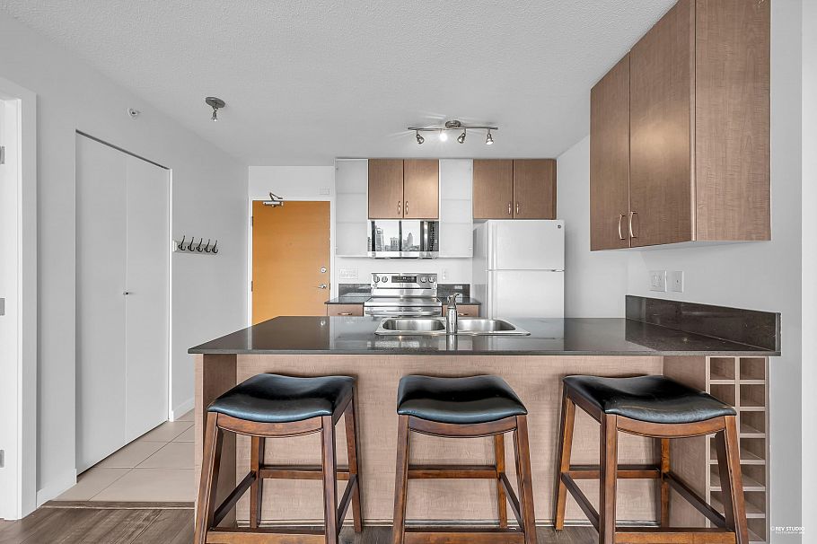 2608 977 Mainland Street Vancouver, BC - 7