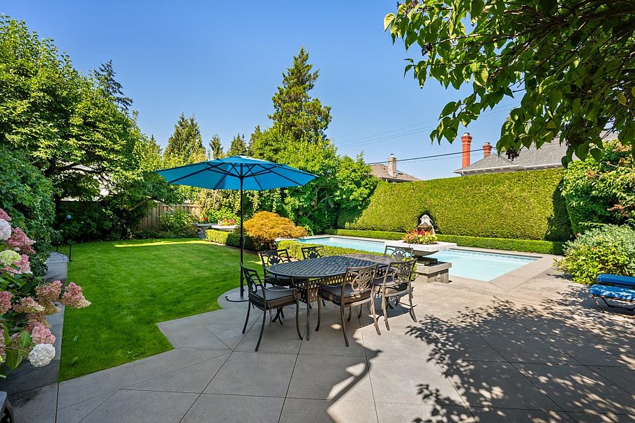 1519 W 35th Avenue Vancouver, BC - 37