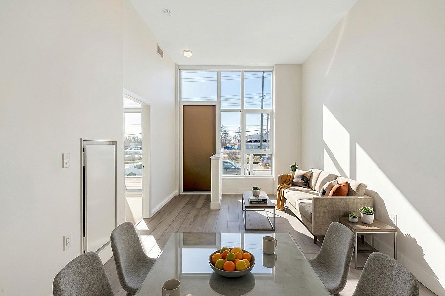 3559 E Kent Avenue North Vancouver, BC - 1