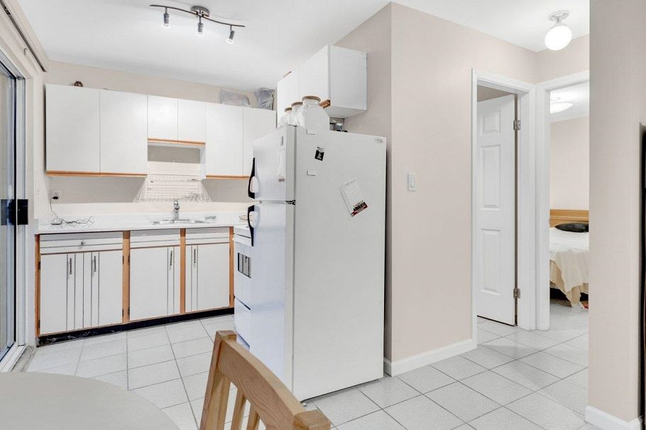 3288 E 5th Avenue Vancouver, BC - 17