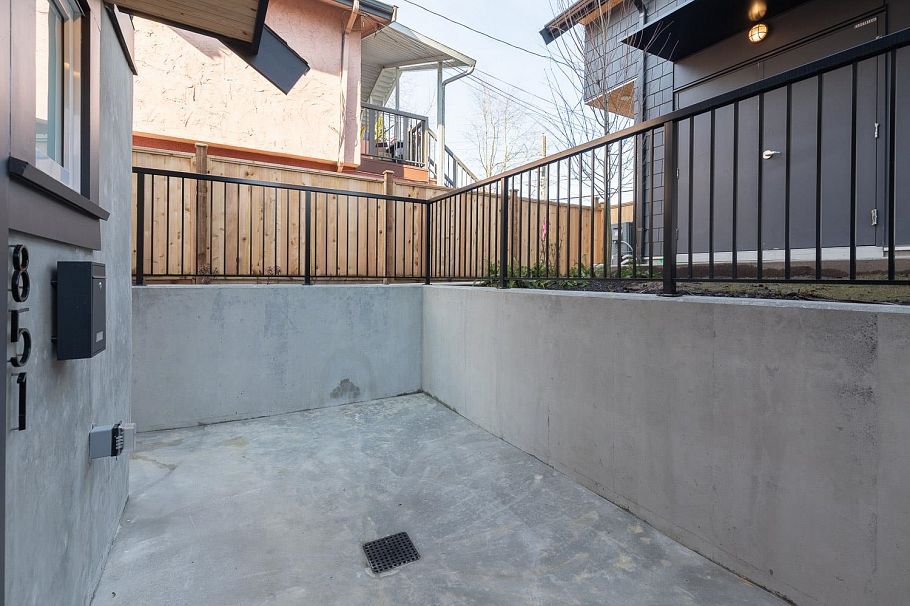 851 E 19th Avenue Vancouver, BC - 16