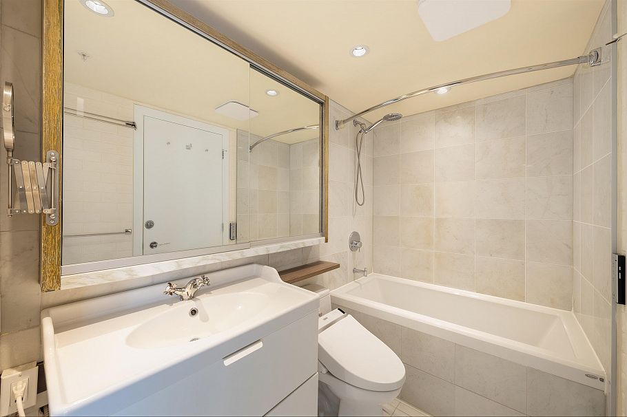 907 833 Seymour Street Vancouver, BC - 16