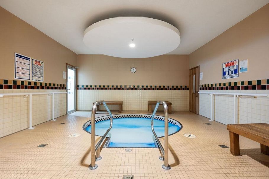 1409 W 6th Avenue Vancouver, BC - 27