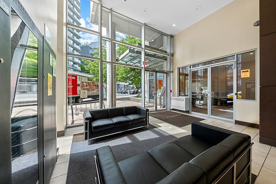 3207 688 Abbott Street Vancouver, BC - 5