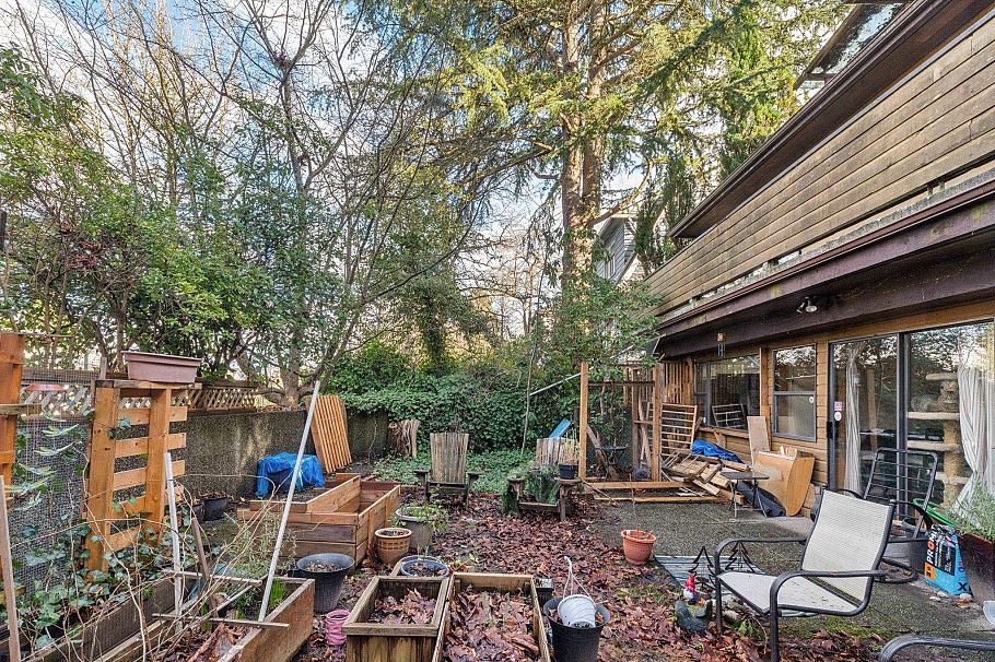 4436 W 11th Avenue Vancouver, BC - 26