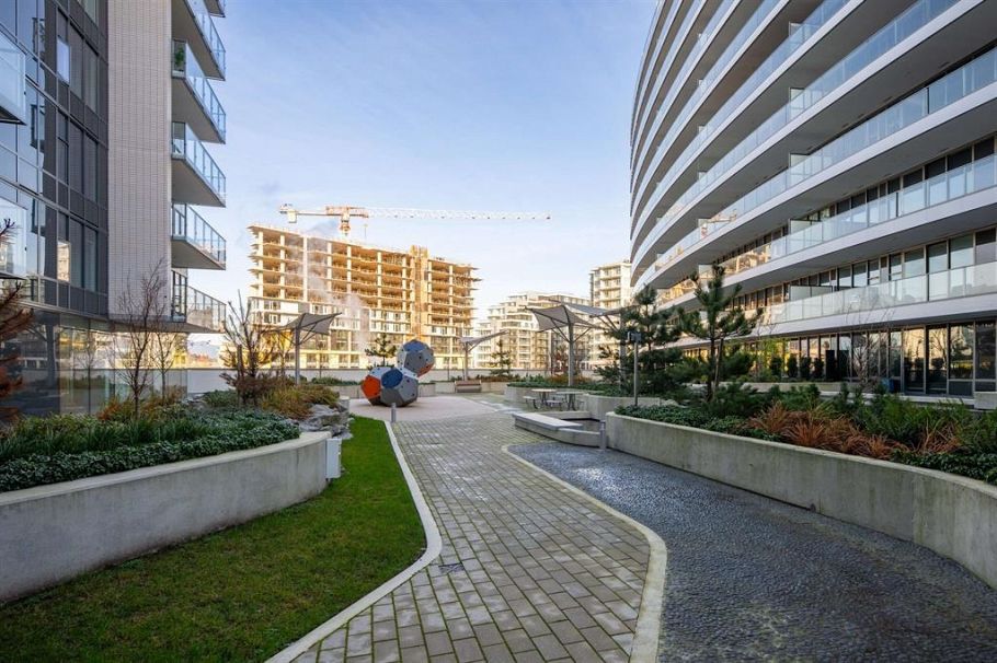 605 8555 Capstan Way Richmond, BC - 21