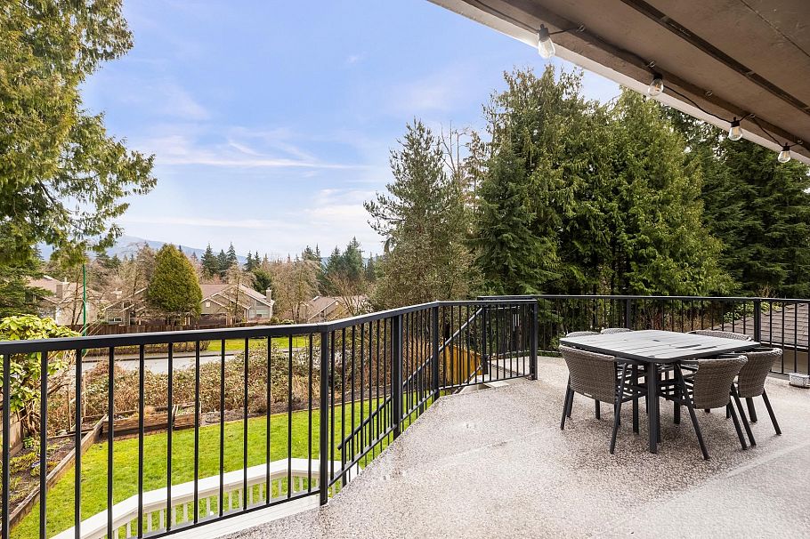 3985 Frames Place North Vancouver, BC - 19