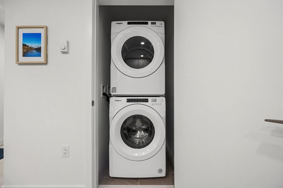 303 3596 Malsum Drive North Vancouver, BC - 14