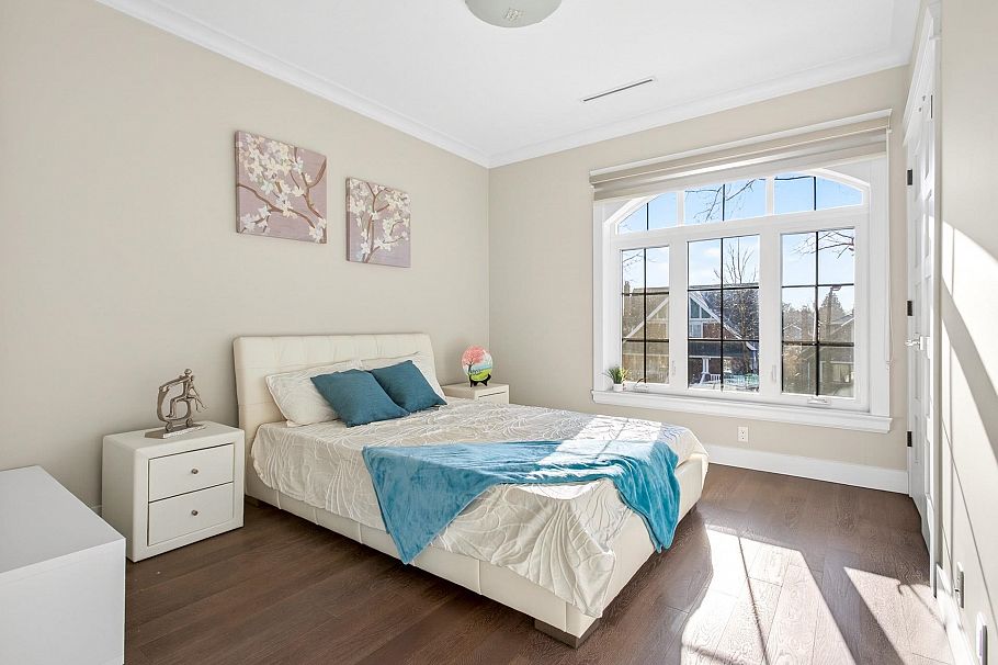 2989 W 32nd Avenue Vancouver, BC - 22