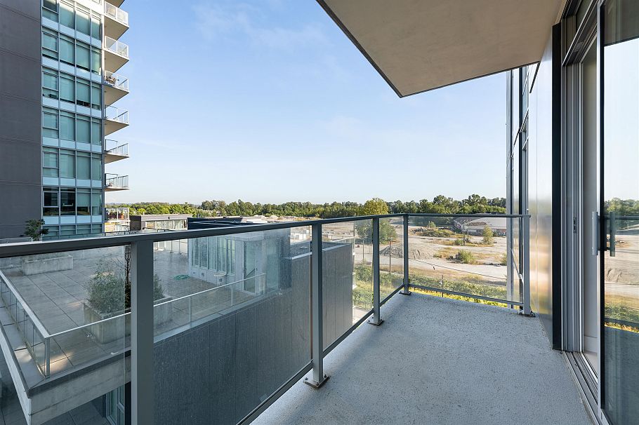 601 8570 Rivergrass Drive Vancouver, BC - 16