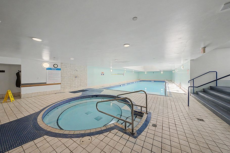 TH A 1199 Marinaside Crescent Vancouver, BC - 34