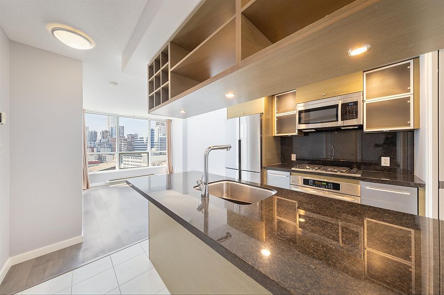 907 833 Seymour Street Vancouver, BC - 5