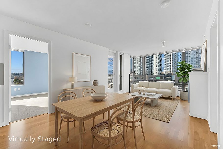 1002 4178 Dawson Street Burnaby, BC - 1