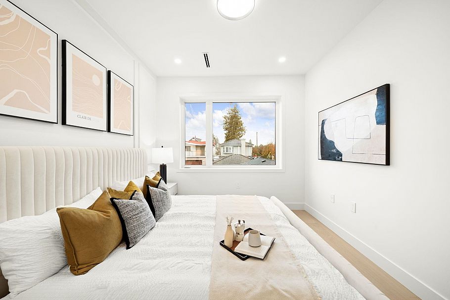 2965 Glen Drive Vancouver, BC - 19