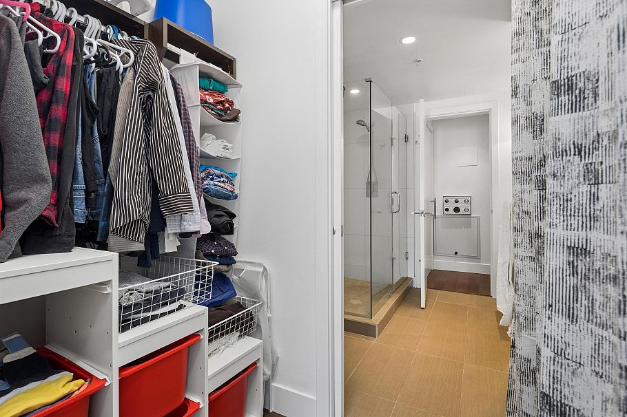 406 210 W 13 Street North Vancouver, BC - 14