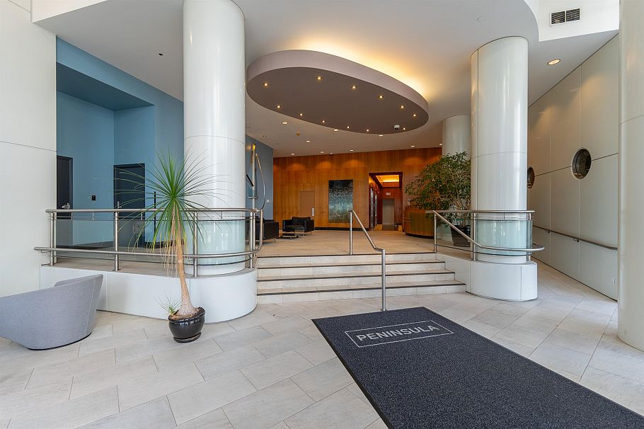 505 1201 Marinaside Crescent Vancouver, BC - 3