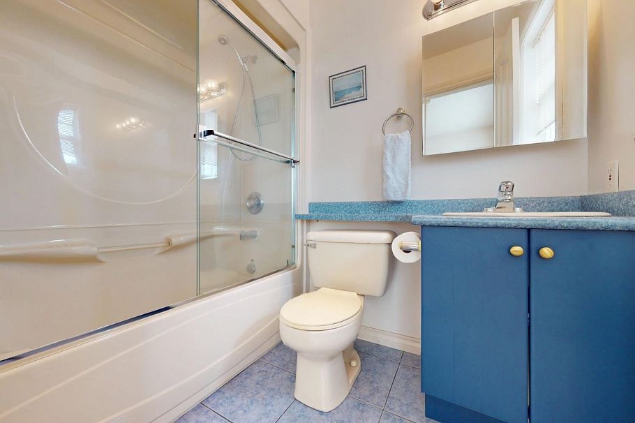 1926 W 62nd Avenue Vancouver, BC - 24