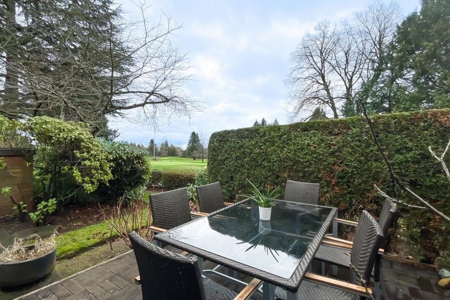 326 Greensboro Place Vancouver, BC - 1