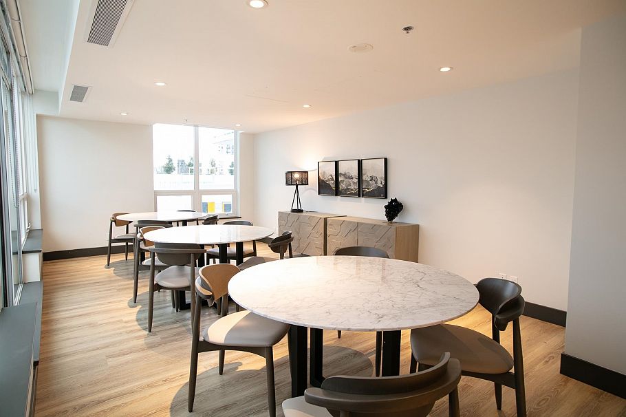 306 1675 Lions Gate Lane North Vancouver, BC - 6