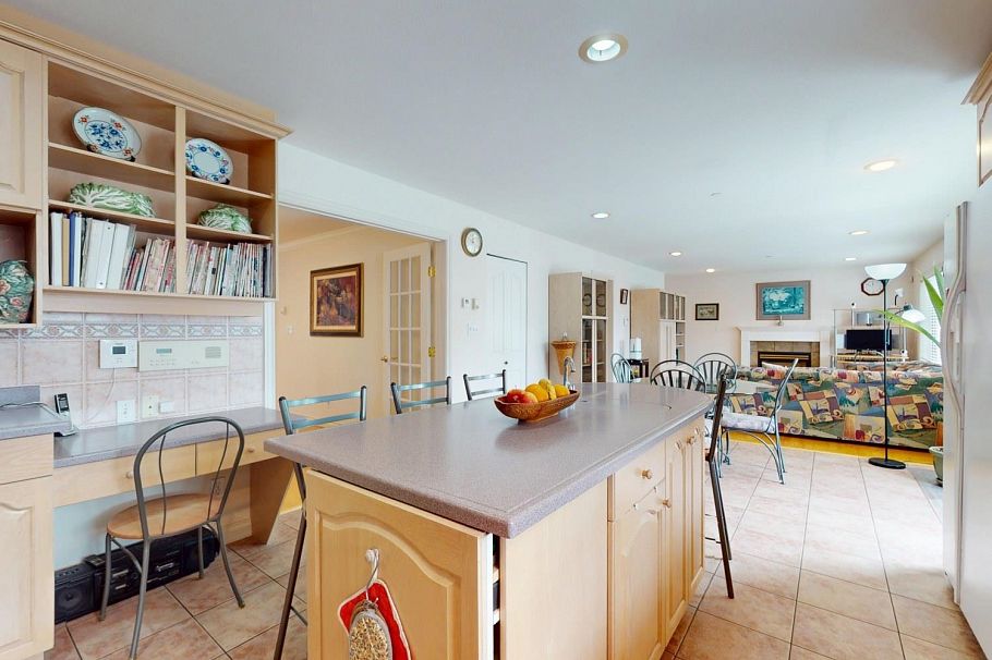 1926 W 62nd Avenue Vancouver, BC - 9