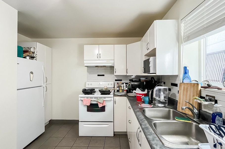 1420 Park Drive Vancouver, BC - 28