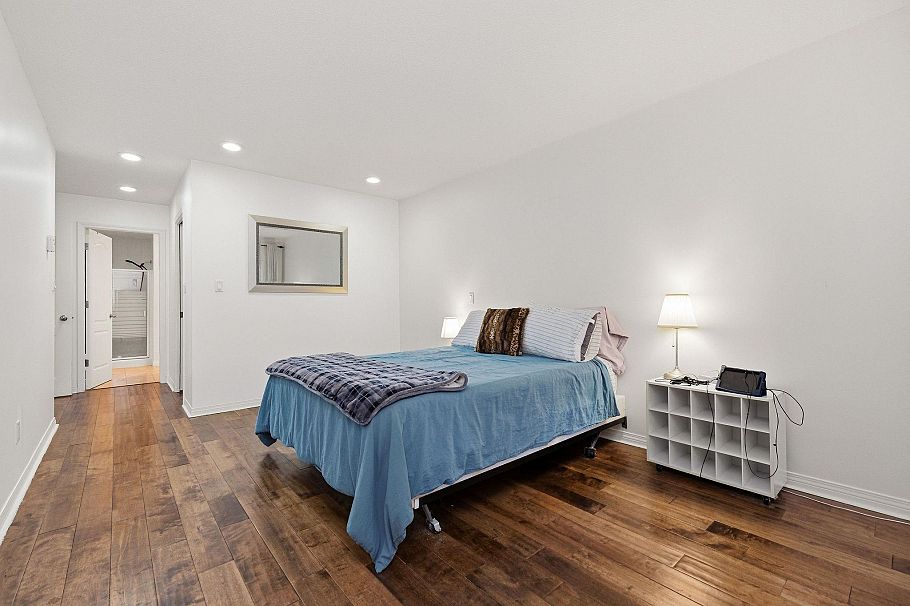 104 1500 Ostler Court North Vancouver, BC - 21