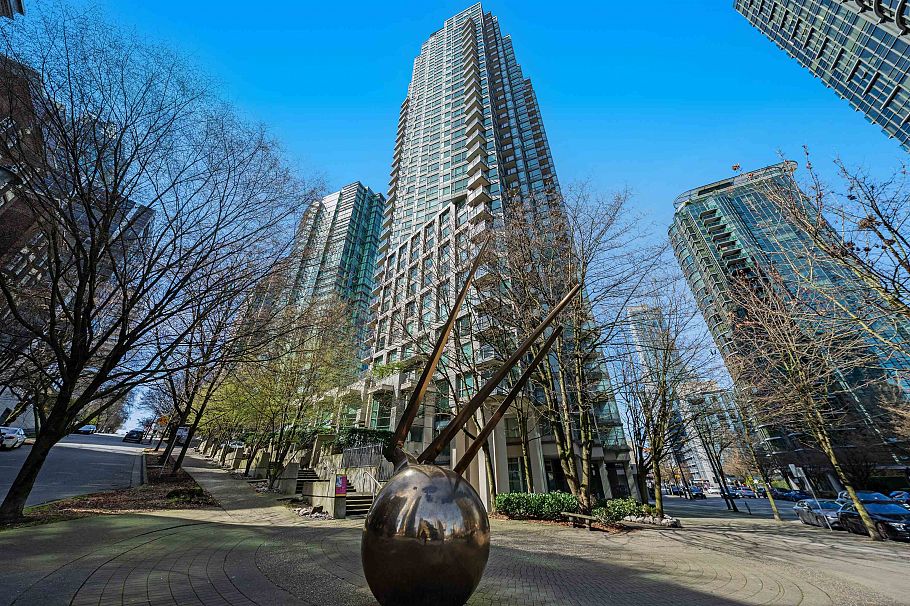 3601 1328 W Pender Street Vancouver, BC - 39