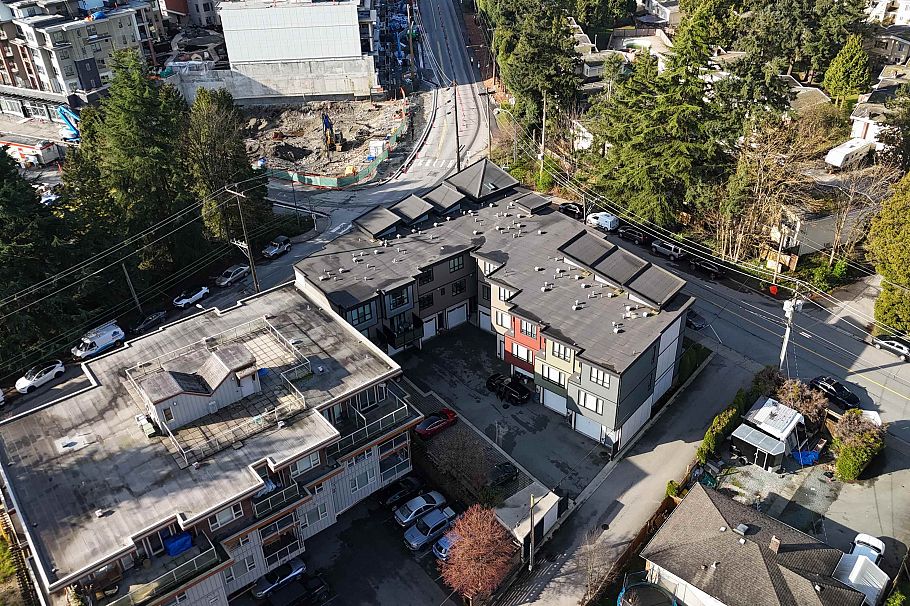 308 Seymour River Place North Vancouver, BC - 34