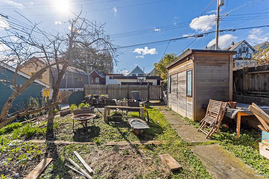 764 E Georgia Street Vancouver, BC - 28