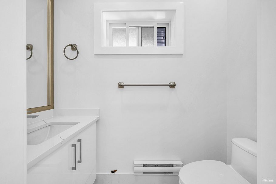 1846 E 37th Avenue Vancouver, BC - 27