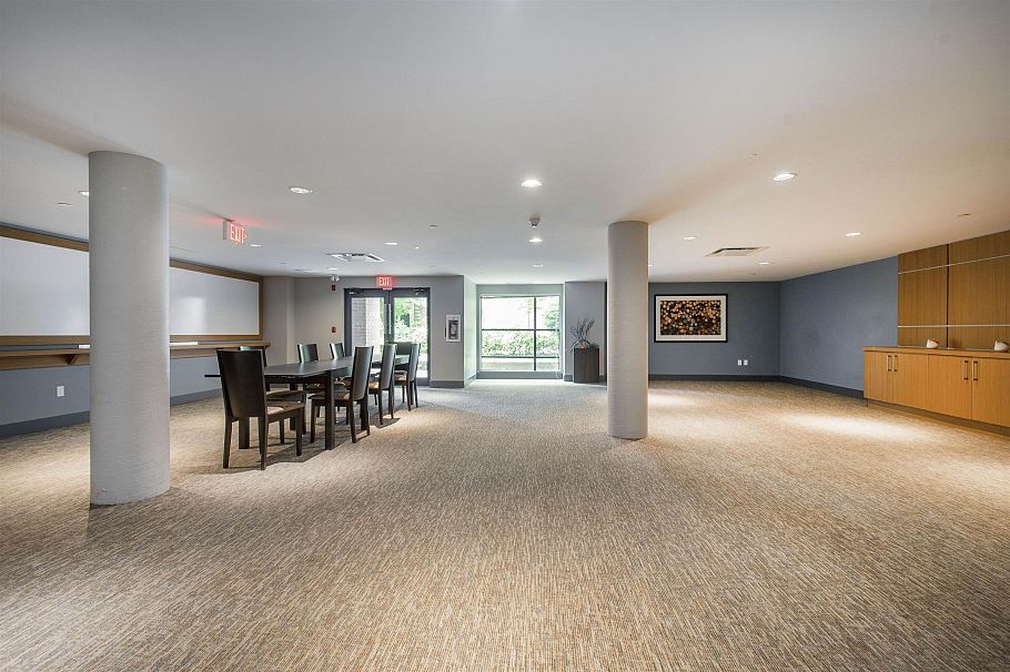 515 119 W 22nd Street North Vancouver, BC - 31