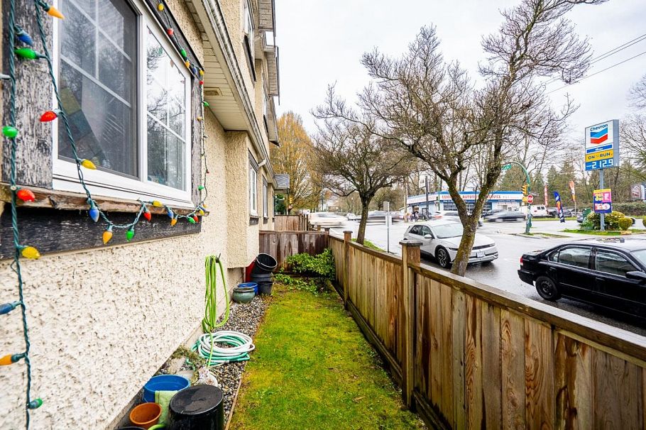 2849 Lakewood Drive Vancouver, BC - 29