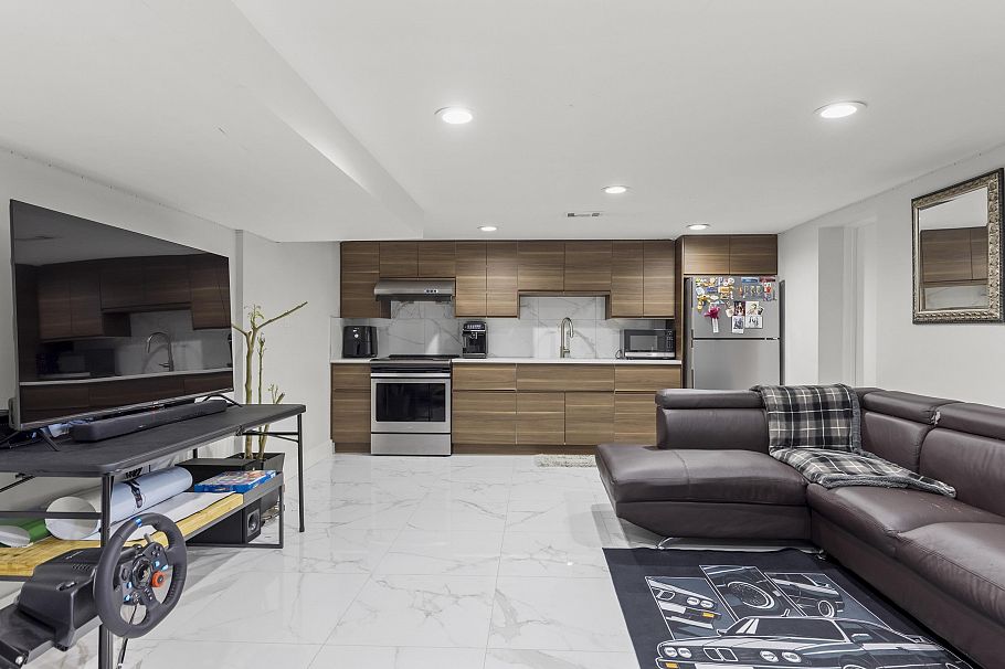 1591 Nanton Avenue Vancouver, BC - 34