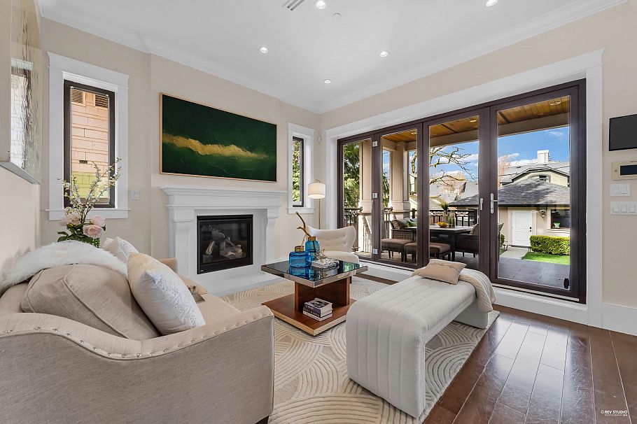 2149 W 46th Avenue Vancouver, BC - 4