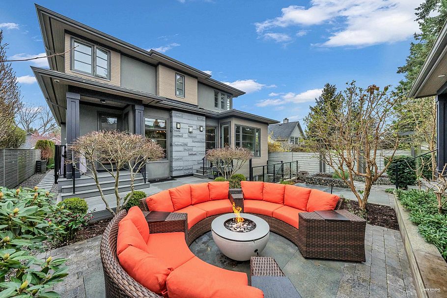 2820 W 32nd Avenue Vancouver, BC - 38