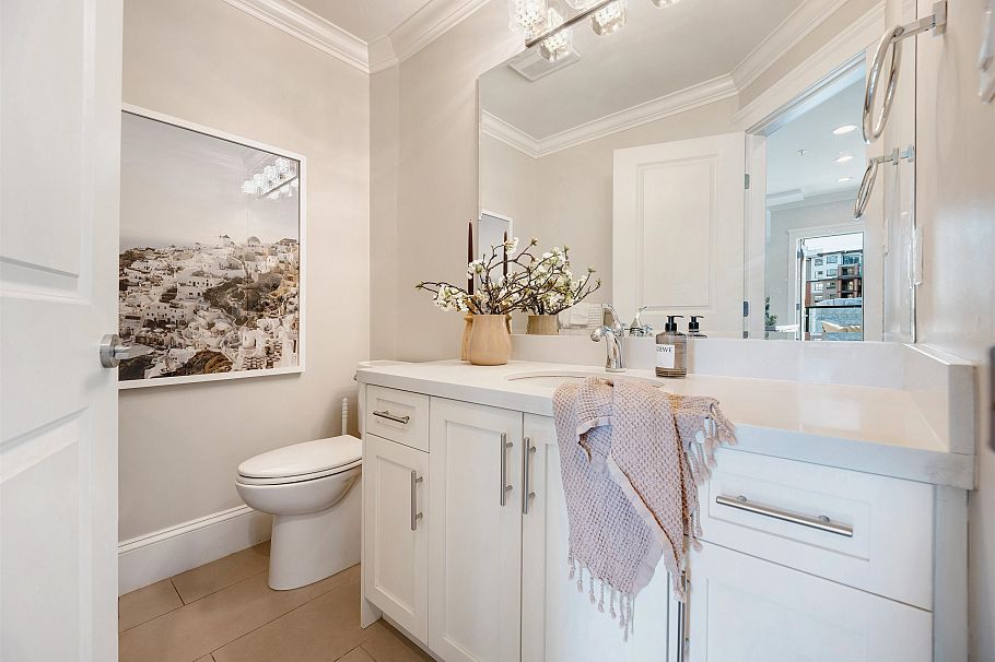 308 Seymour River Place North Vancouver, BC - 12