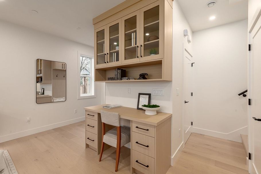 2 3506 E Pender Street Vancouver, BC - 10