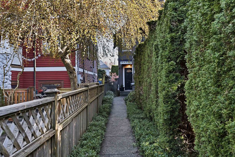 3428 W 7th Avenue Vancouver, BC - 3