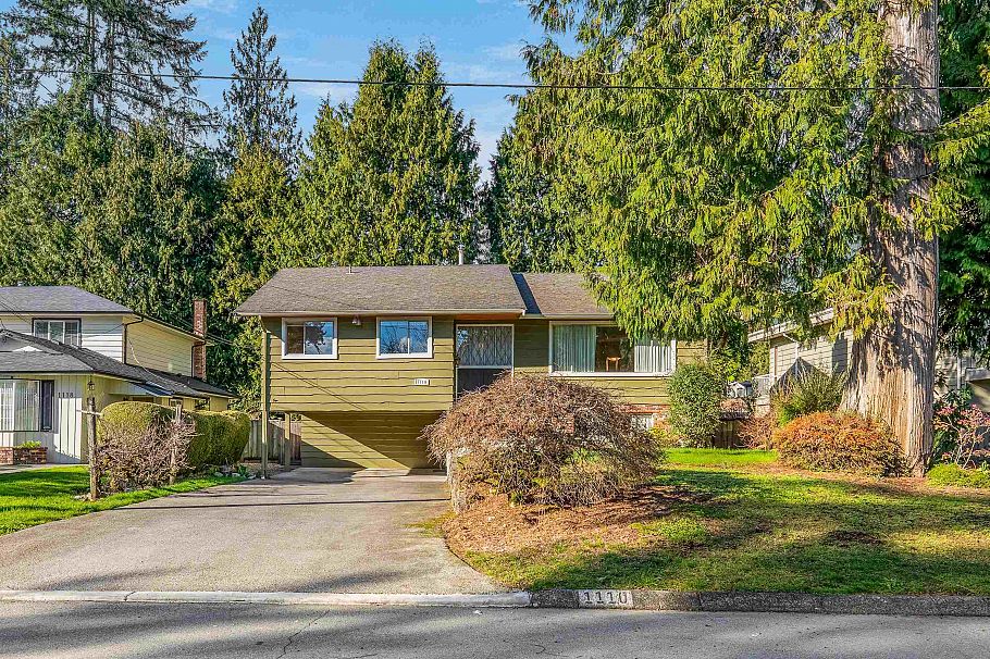 1110 Lodge Road North Vancouver, BC - 1