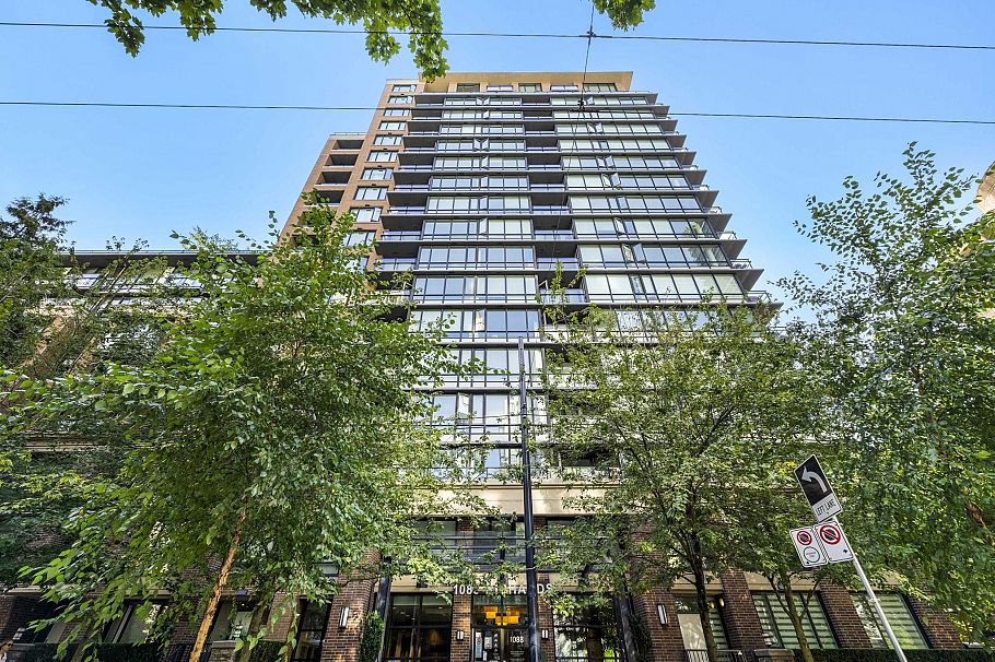 507 1088 Richards Street Vancouver, BC - 2